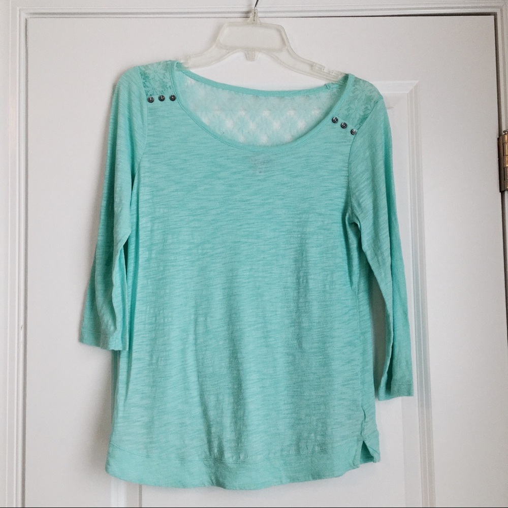 Express 3/4 length Crochet Back Top • small